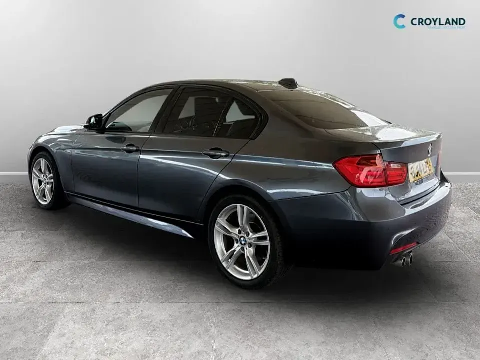 Begagnad BMW 330 M Sport 258 HK (189 kW) 2014 Grå Sedan