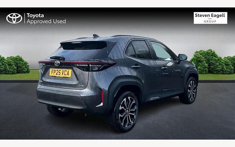 Used Toyota Yaris Hybrid Design 116 HP (85 kW) 2025 Estate