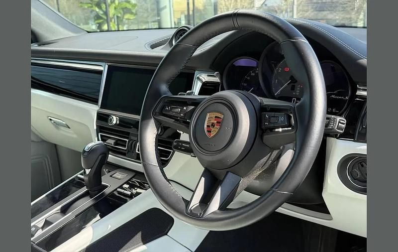 Used Porsche Macan S 374 HP (275 kW) 2023 Other SUV