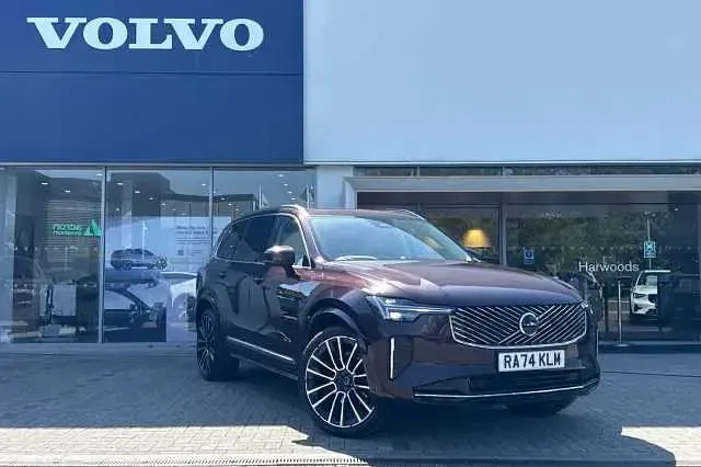 Usado Volvo XC90 Ultra 250 HP (183 kW) 2025 SUV