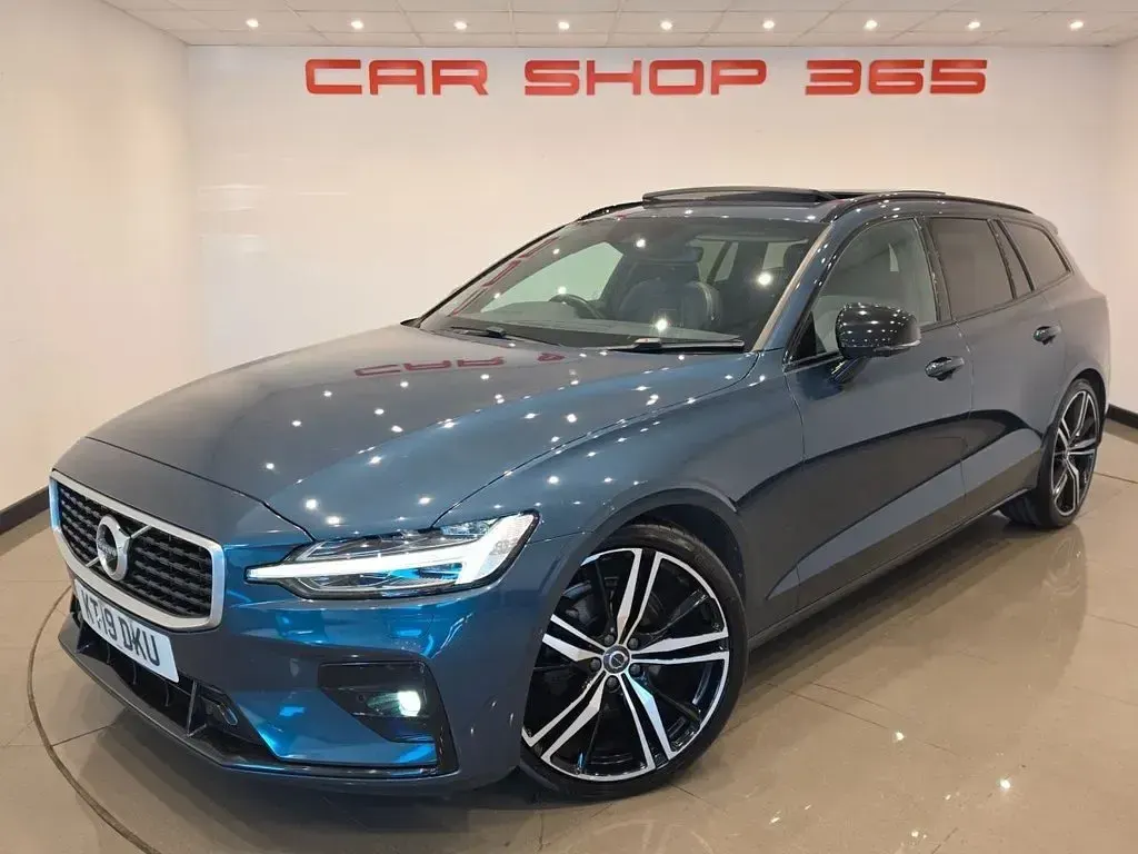 Used Volvo V60 R-Design Pro 190 HP (139 kW) 2019 Blue Estate