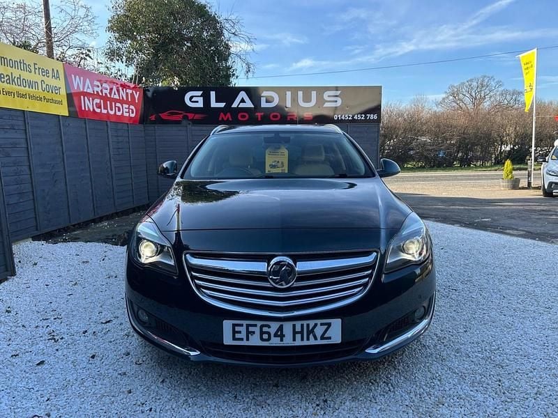 Used Vauxhall Insignia Elite 195 HP (143 kW) 2014 Green Estate