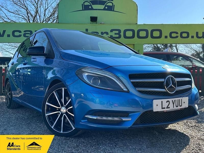 Used Mercedes B180 109 HP (80 kW) 2014 Blue MPV