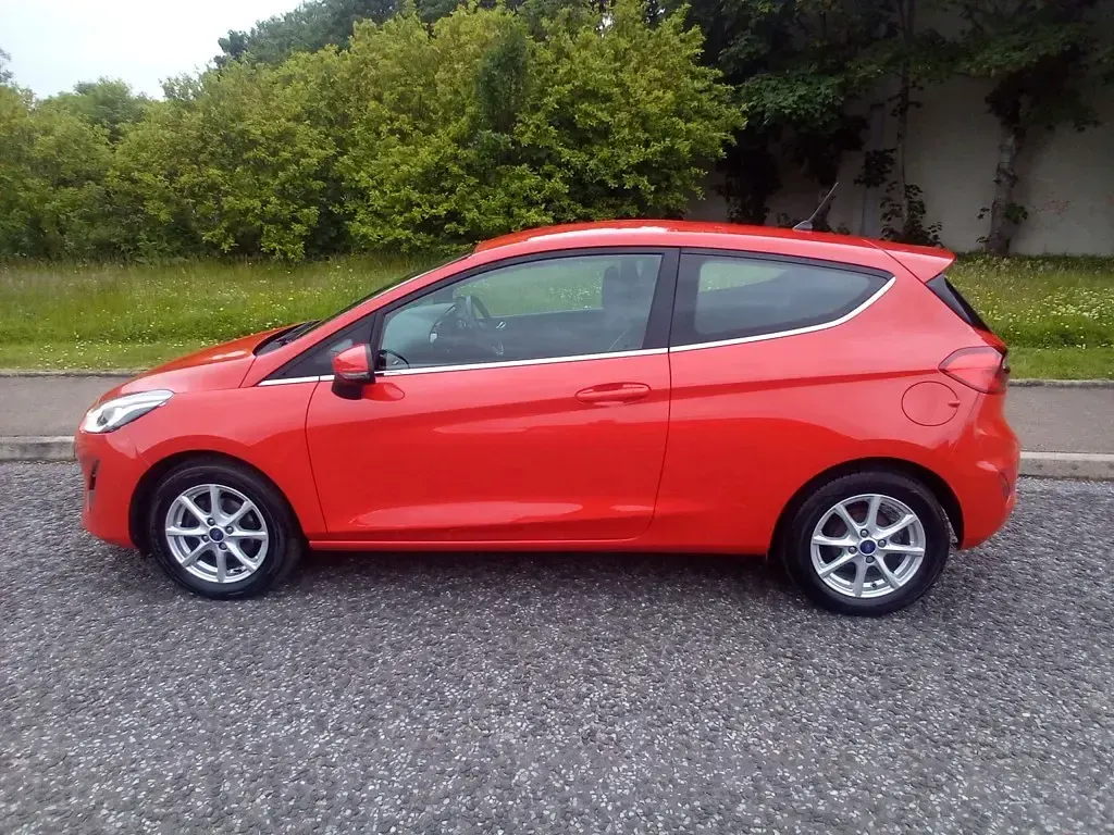Used Ford Fiesta Zetec 2017 Red Hatchback