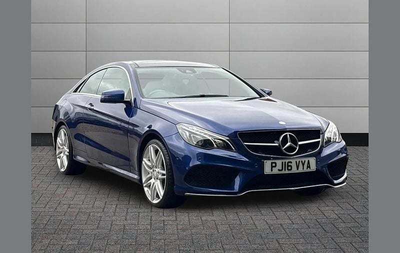 Used Mercedes E220 AMG line 174 HP (127 kW) 2016 Blue Coupe