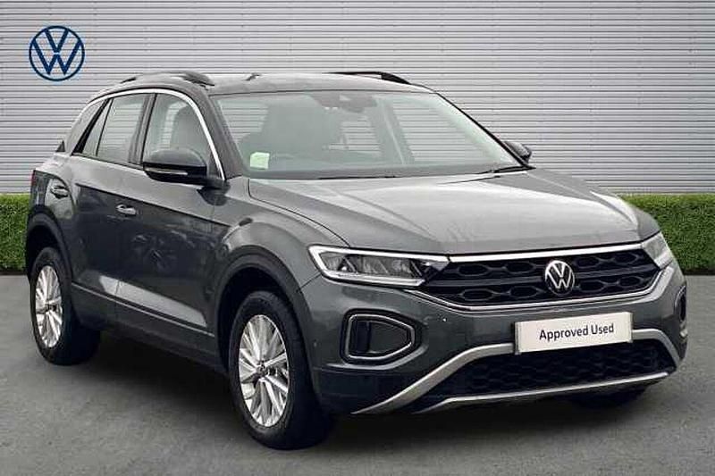 Used VW T-Roc Life 110 HP (80 kW) 2022 Grey SUV