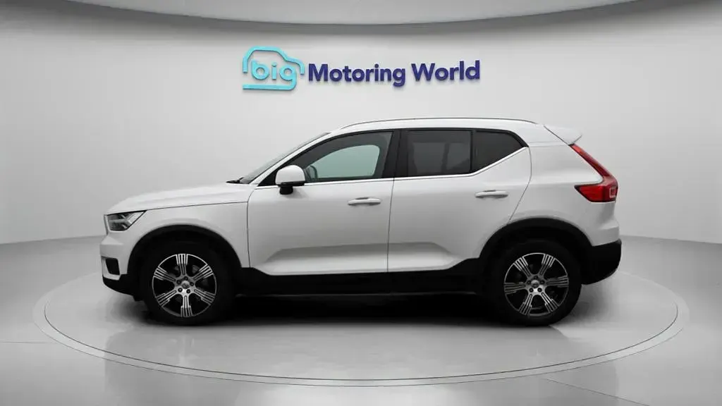 Used Volvo XC40 Inscription 197 HP (144 kW) 2020 White SUV