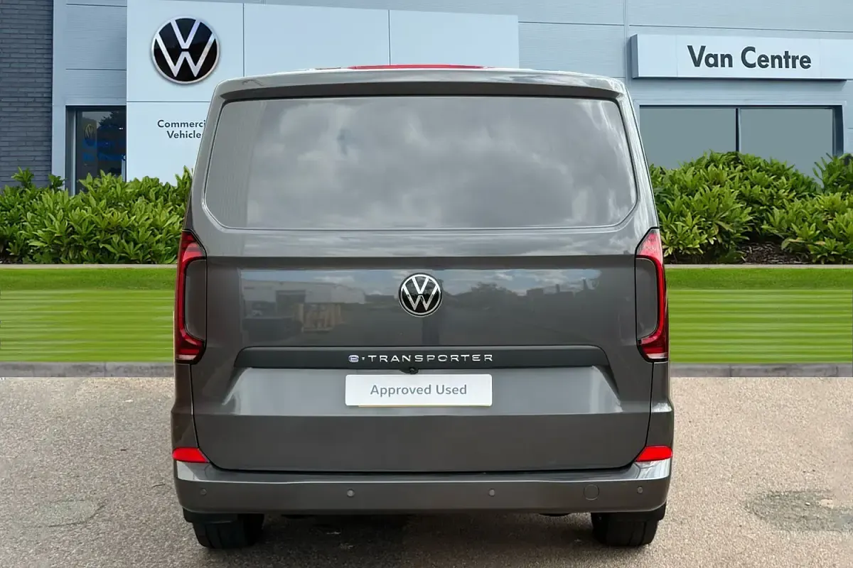 New VW T7 Pro 160 kW (218 HP) 2026 Grey Van