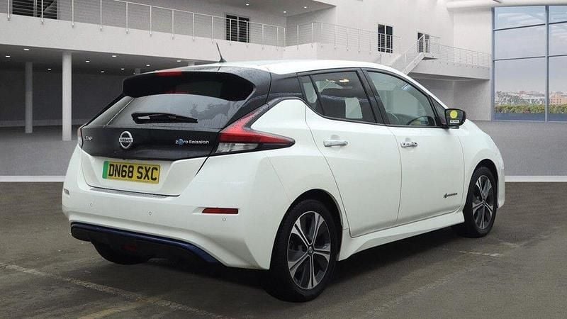 Usado Nissan Leaf Tekna 110 kW (150 HP) 2018 Branco Citadino