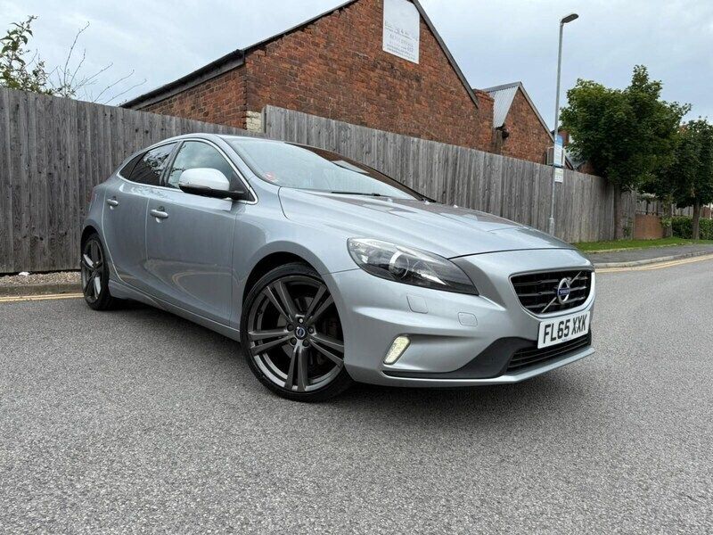 Silver Used 2015 Volvo V40 R-Design Estate | £5,995 (A bit pricey) - Image 1/4
