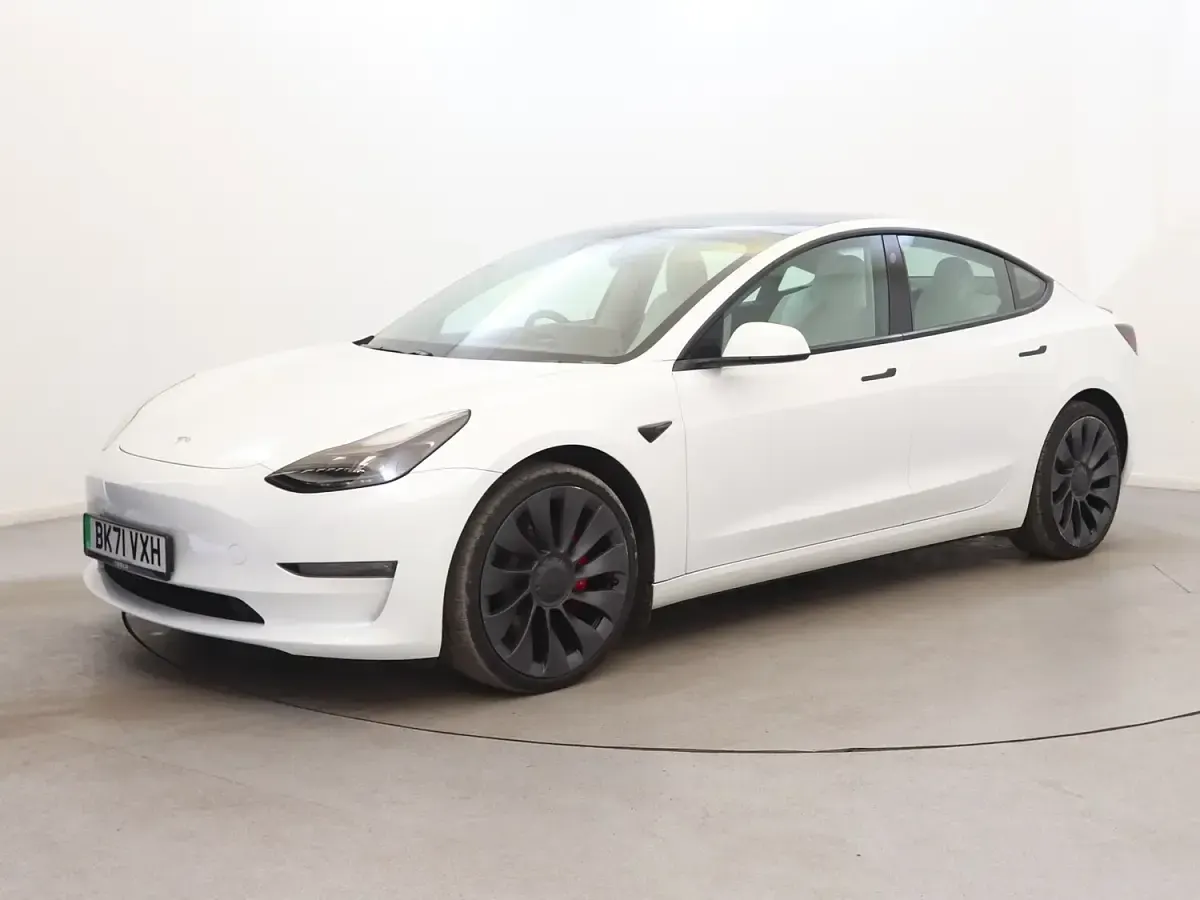 Used Tesla Model 3 Performance 461 kW (627 HP) 2021 White Sedan
