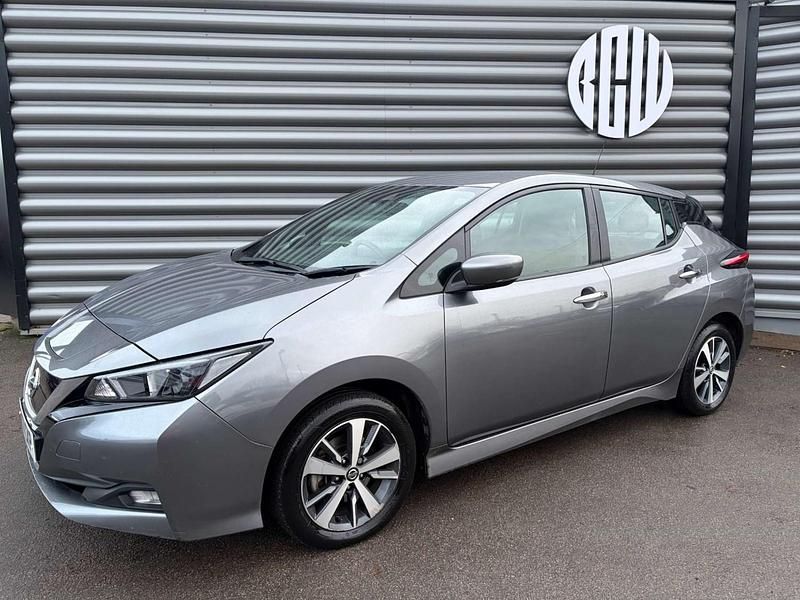 Used Nissan Leaf Acenta 110 kW (150 HP) 2022 Grey Hatchback