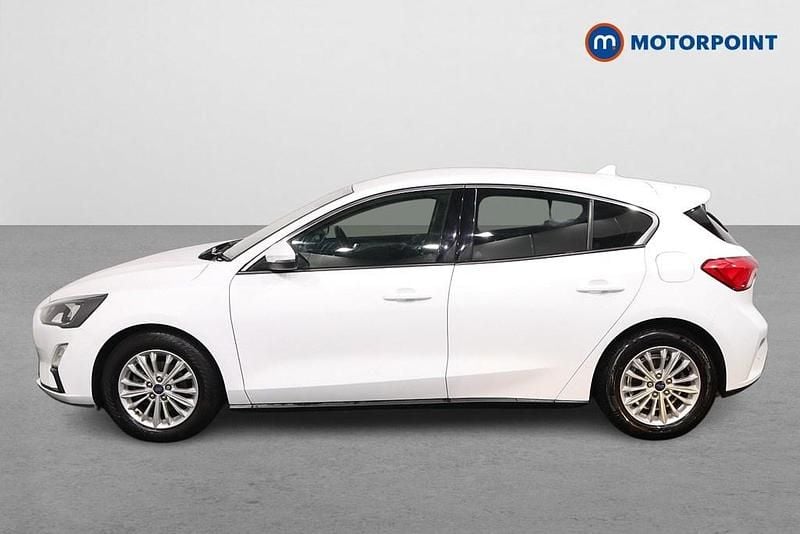 Used Ford Focus Titanium 125 HP (91 kW) 2019 White Hatchback