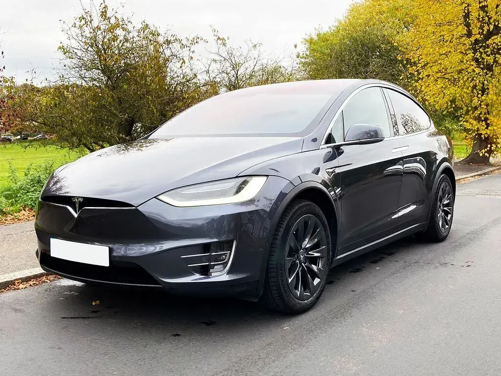 Used Tesla Model X 305 kW (416 HP) 2017 Silver SUV