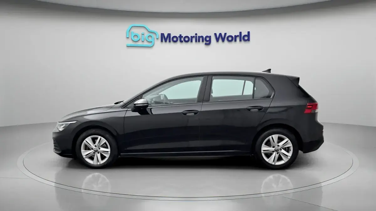 Used VW Golf VIII S 150 HP (110 kW) 2022 Black Hatchback