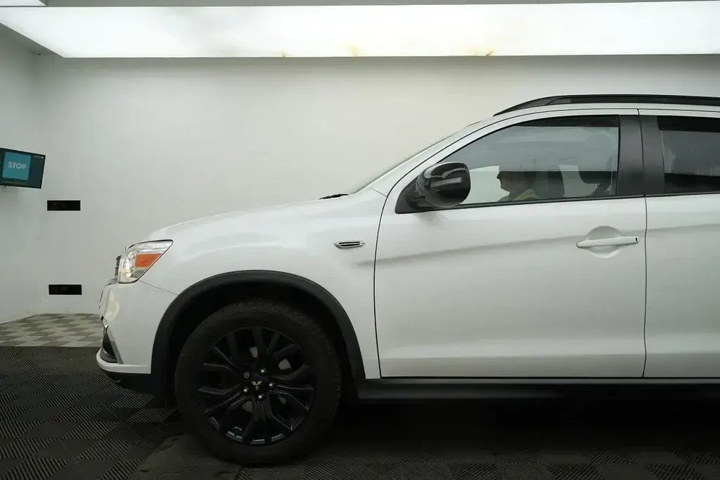 Used Mitsubishi ASX 117 HP (86 kW) 2019 White SUV