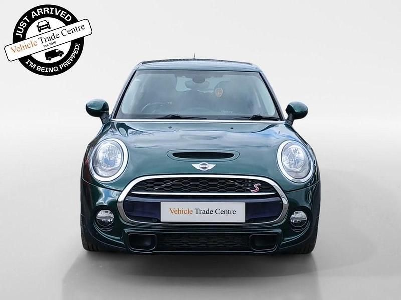 Used Mini Cooper SD Hatch 170 HP (125 kW) 2017 Green Hatchback