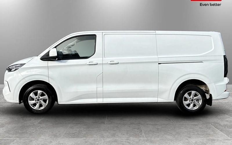 Usado Ford Transit Custom Limited 136 HP (100 kW) 2025 Van
