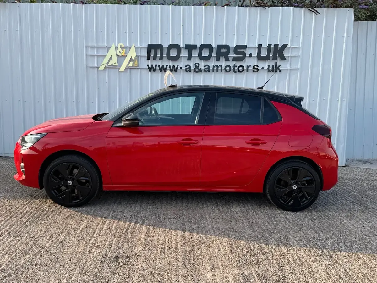 Used Vauxhall Corsa-e Edition 100 kW (136 HP) 2022 Red Hatchback