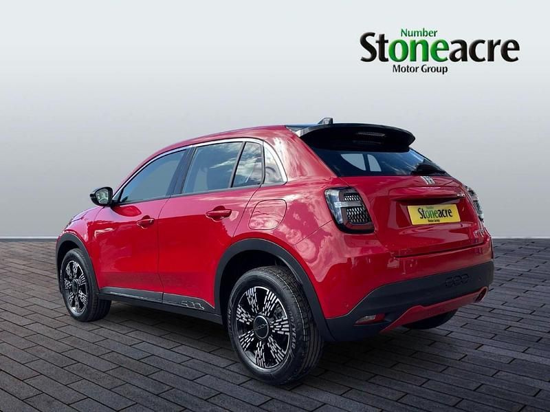 New Fiat 600E Red 113 kW (154 HP) 2025 Red Hatchback