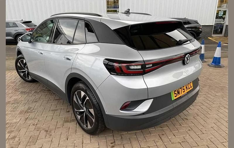 New VW ID.4 Pure 125 kW (170 HP) 2025 Silver SUV