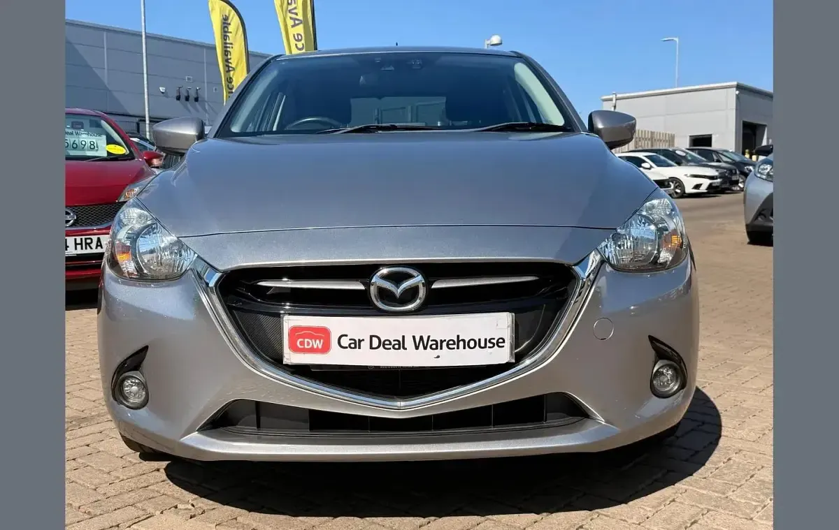 Used Mazda 2 Inclusive 88 HP (64 kW) 2016 Silver Hatchback