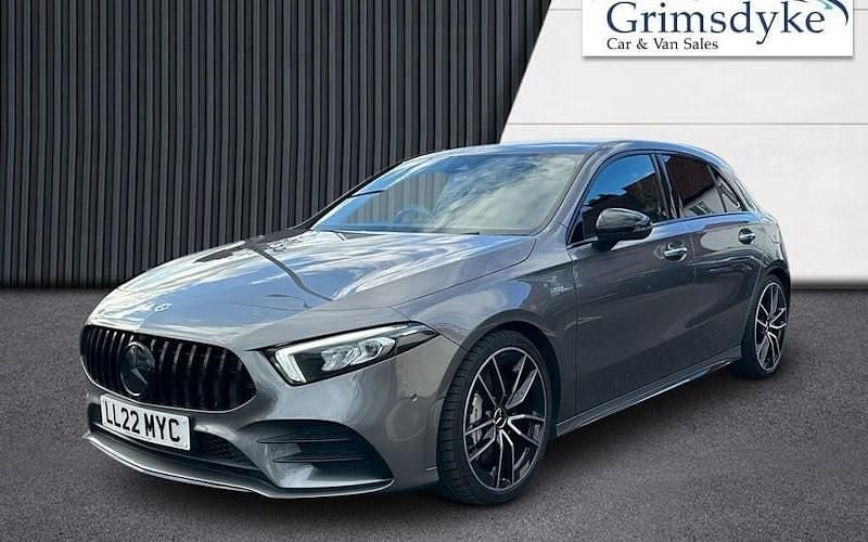 Usado Mercedes A35 AMG Premium 306 HP (225 kW) 2022 Cinzento Citadino