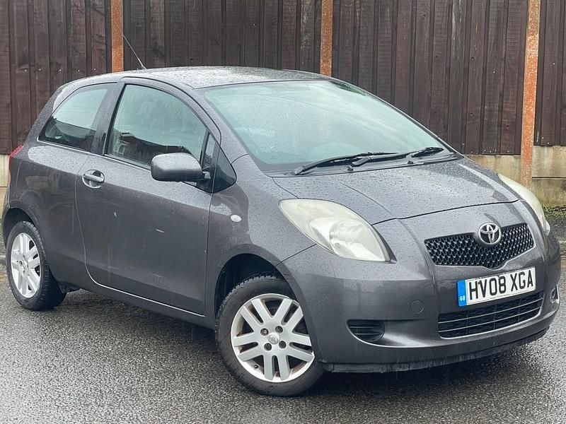 Grey Used 2008 Toyota Yaris Hatchback | £2,995 (A bit pricey) - Image 1/3