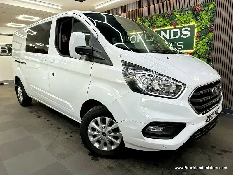 Used Ford Transit Custom Limited 130 HP (95 kW) 2022 White Van