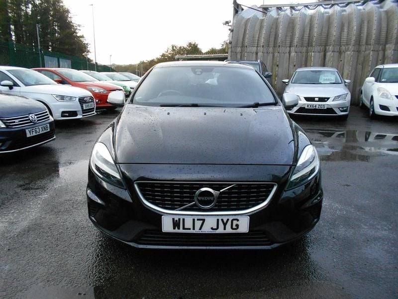 Used Volvo V40 R-Design 2017 Black Estate