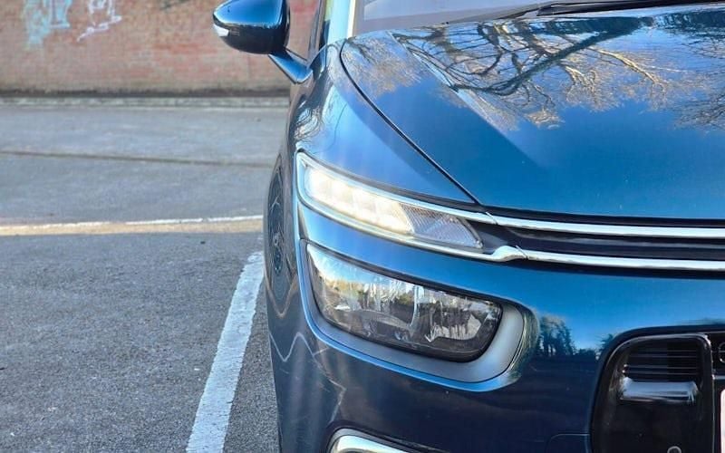 Used Citroën C4 SpaceTourer Feel 131 HP (96 kW) 2020 Blue MPV
