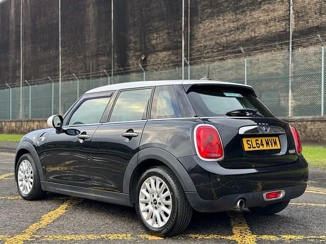Używany Mini Cooper Hatch 134 KM (98 kW) 2014 Czarny Hatchback