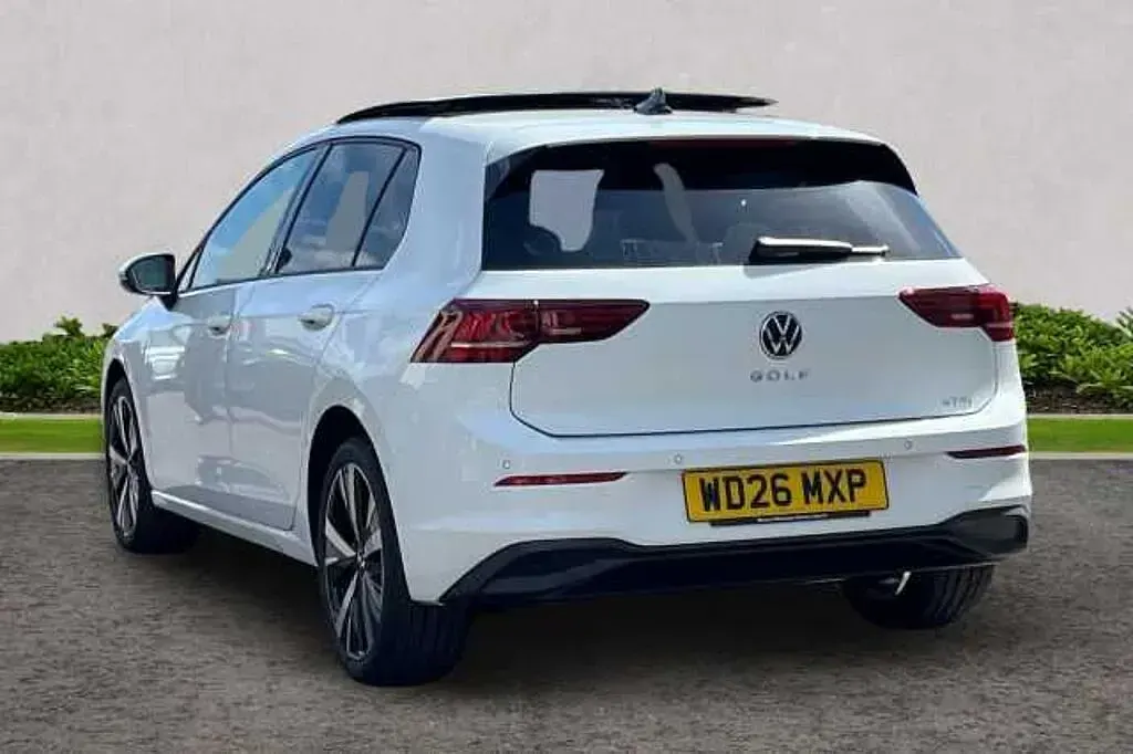 Used VW Golf VIII 150 HP (110 kW) 2026