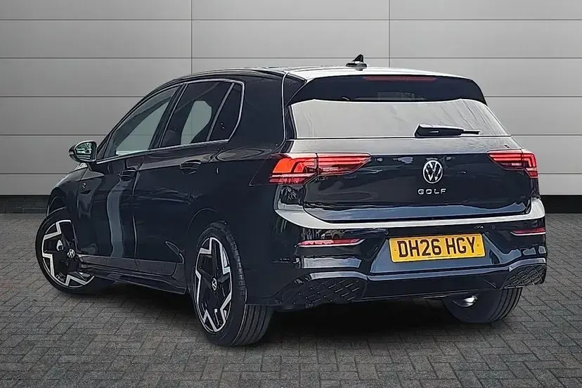 New VW Golf VIII R-line 148 HP (108 kW) 2026 Grenadilla black Hatchback