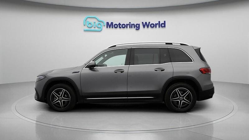 Usado Mercedes EQB300 AMG line 167 kW (228 HP) 2023 Cinzento SUV