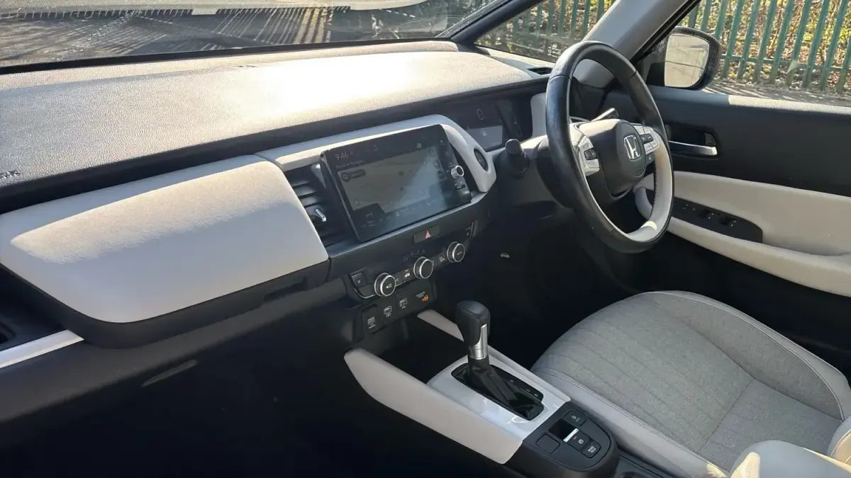 Second-hand Honda Jazz Hybrid 109 CP (80 kW) 2022 Albastru Hatchback