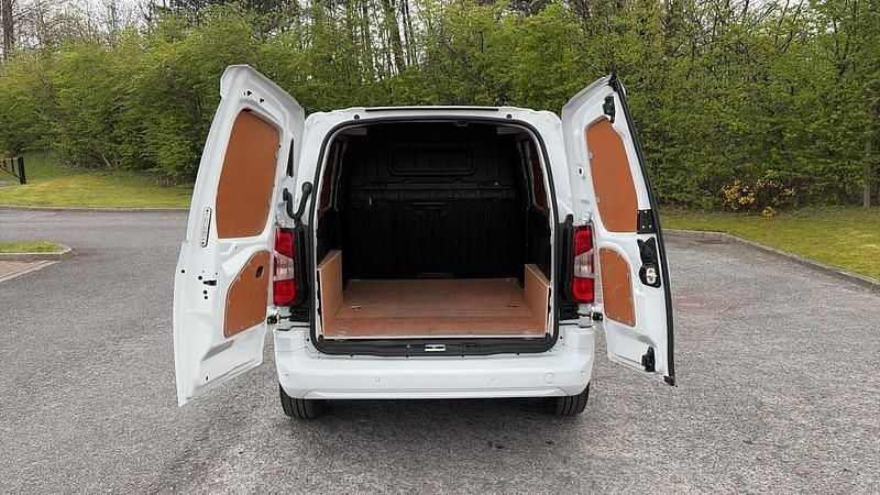 Used Toyota Proace City City 130 HP (95 kW) 2024 MPV