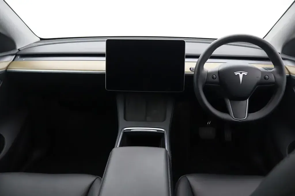 Used Tesla Model Y RWD 219 kW (299 HP) 2024 White SUV