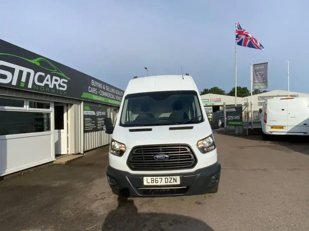 Used Ford Transit 130 HP (95 kW) 2018 White Van