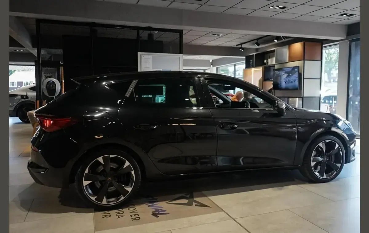 Used Cupra Leon VZ1 241 HP (177 kW) 2023 Black Hatchback