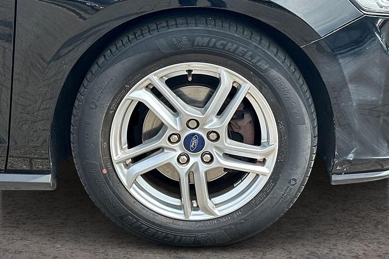 Image 3/4