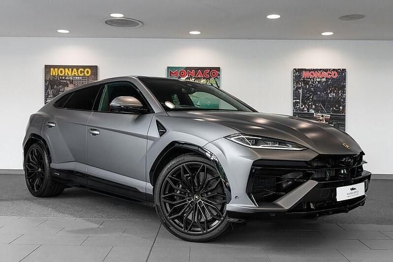 Grigio keres (full satin ppf) New 2025 Lamborghini Urus SUV | £284,950 (A bit pricey) - Image 1/4