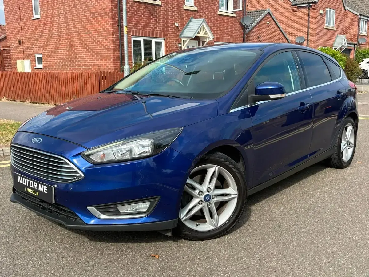 Used Ford Focus Titanium 147 HP (108 kW) 2018 Blue Hatchback