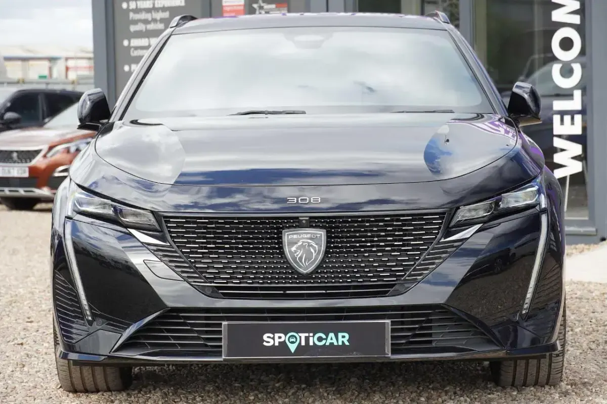 Used Peugeot 308 SW GT 129 HP (94 kW) 2023 Black Estate