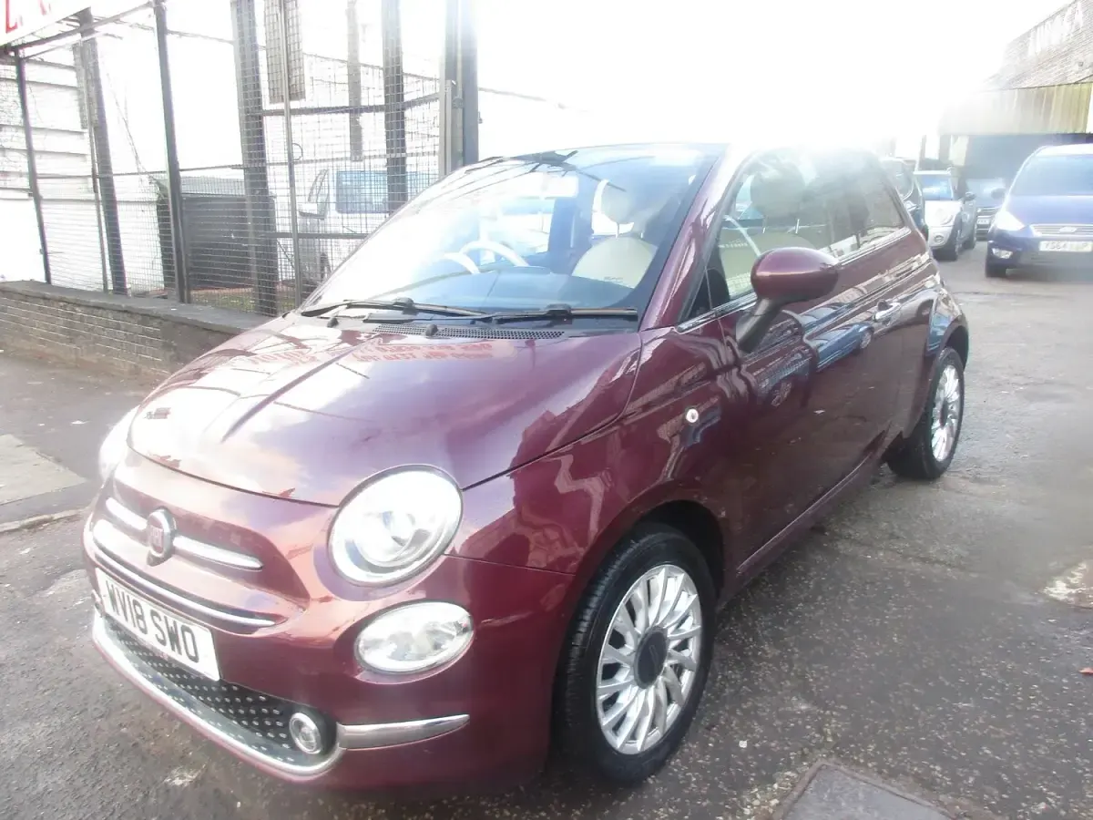 Used Fiat 500 Lounge 69 HP (50 kW) 2018 Red Hatchback
