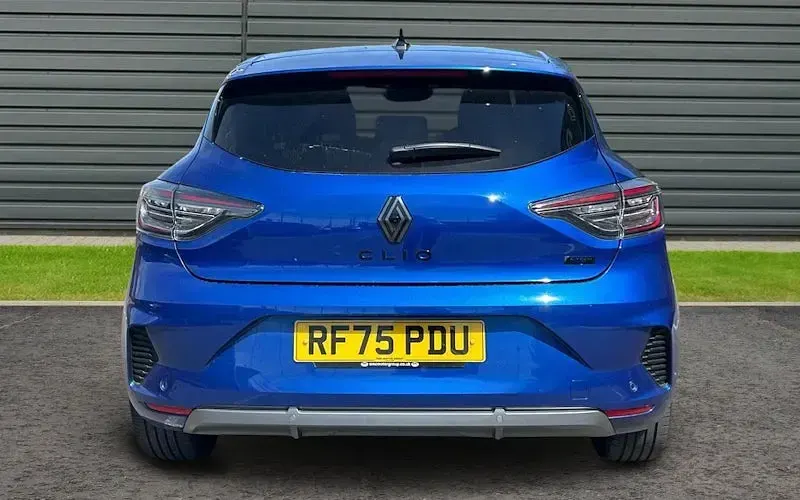 Used Renault Clio Esprit Alpine 143 HP (105 kW) 2025 Red Hatchback