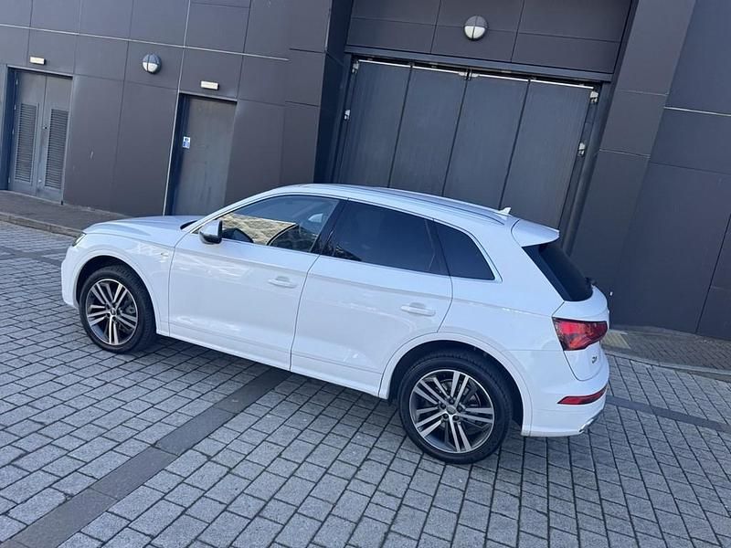 Begagnad Audi Q5 S-Line 190 HK (139 kW) 2019 Vit SUV