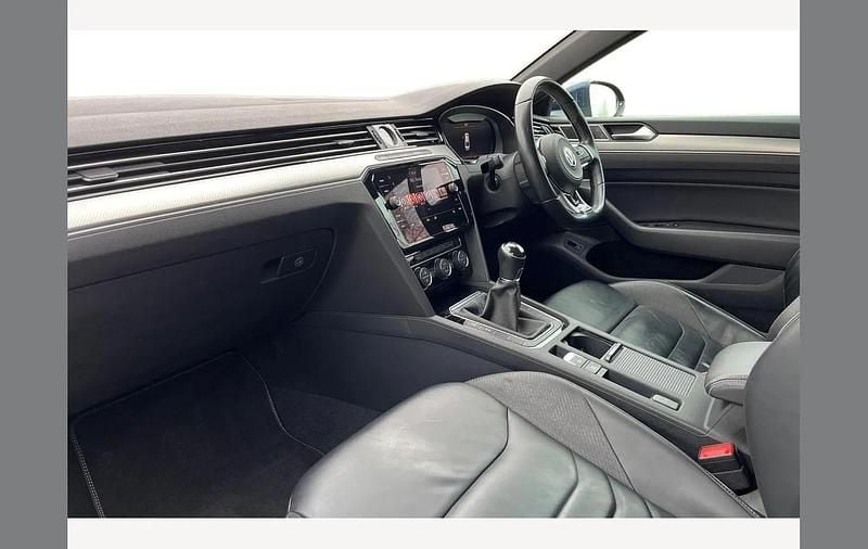 Used VW Arteon R-line 150 HP (110 kW) 2019 Atlantic blue Hatchback