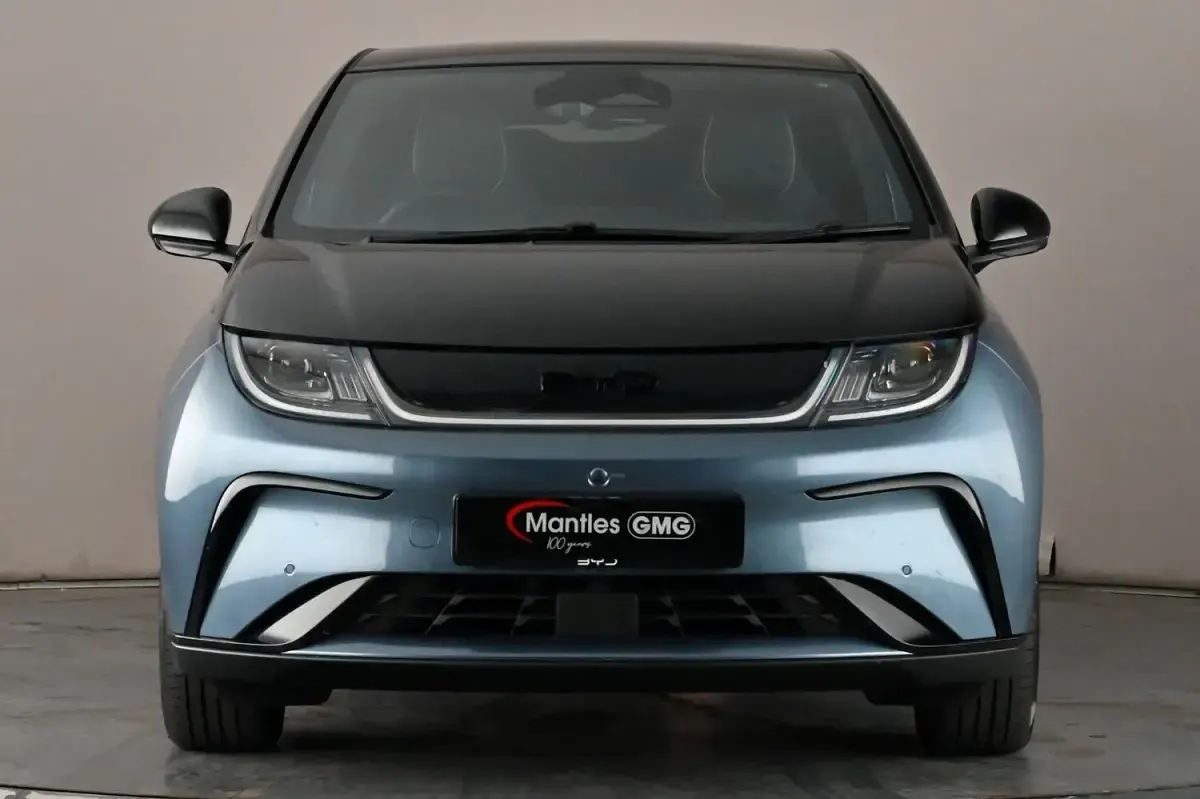 Used BYD Dolphin Design 150 kW (204 HP) 2025 Black Hatchback