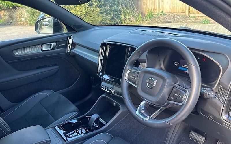 Used Volvo XC40 Ultimate 197 HP (144 kW) 2023 SUV